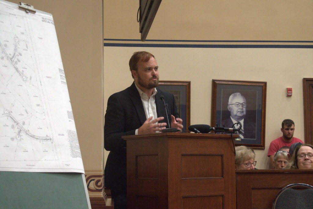 Edison McDonald of Hickman, representing Nebraska Communities United, addresses the Gage County Planning and Zoning Commission Tuesday. | June 16, 2026 | Photo: Chase Porter/Courier Nebraska