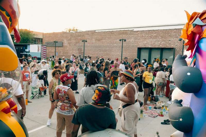 A crowd gathers for the Annual Juneteenth JoyFest at The Union for Contemporary Art in Omaha, Nebraska. (Photo: Union for Contemporary Art)