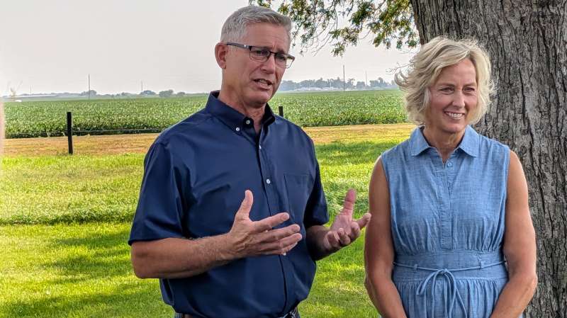 Democratic gubernatorial candidate in Nebraska Lynne Walz (right) takes questions from reporters with her nominee for Lieutenant Governor Ben Steffen (left) on Tuesday, July 28, 2926. | Photo: Chase Porter/Courier Nebraska